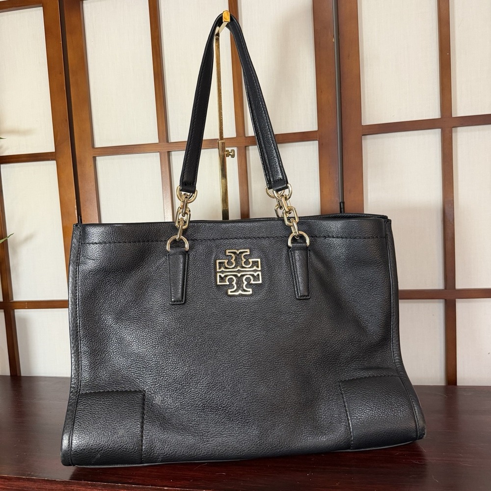 Tory Burch Britten Black Pebbled Leather Tote Bag Purse Chain Gold Strap Logo